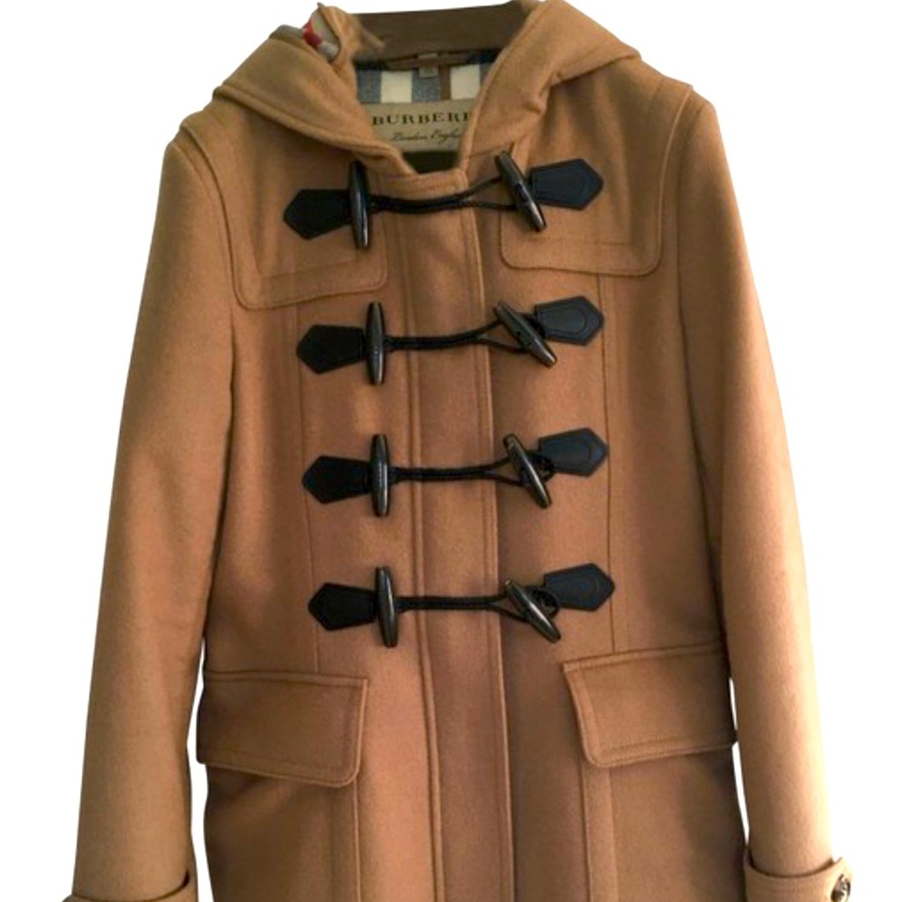 Burberry Coat 🥰